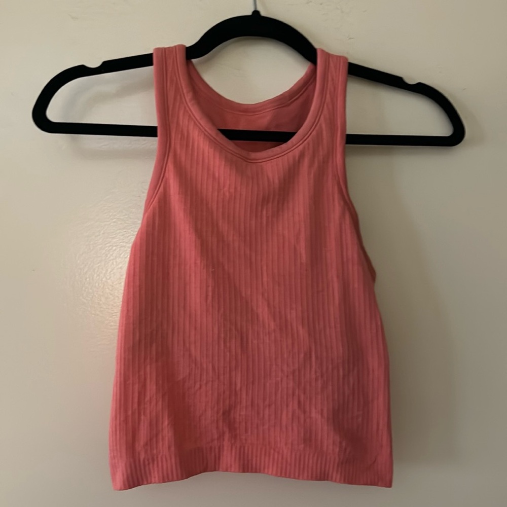 Lululemon Ebb tank raspberry cream color size 4 great condition